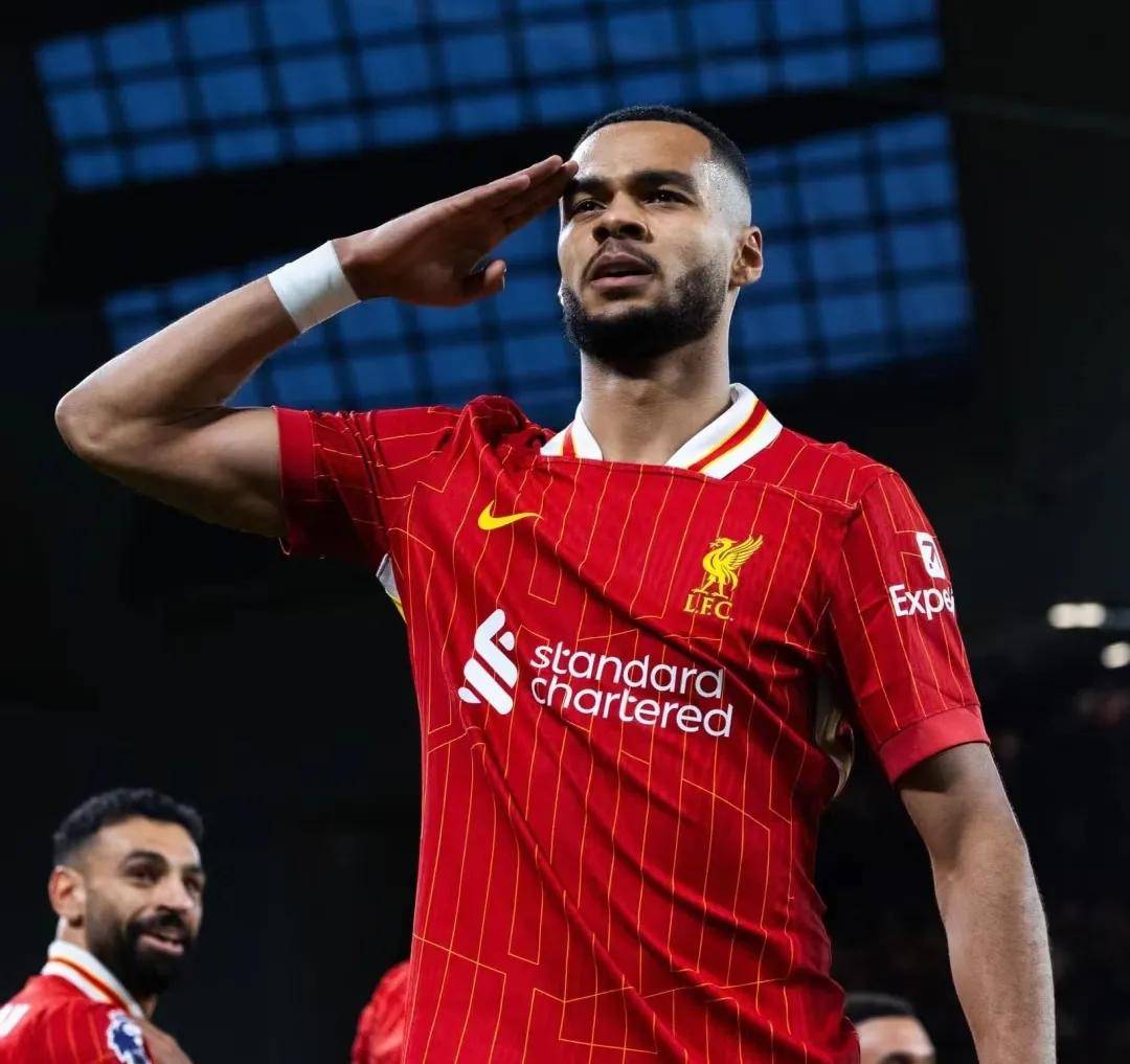 利物浦球员合作出色,引发赞誉 利物浦球员合作出色,引发赞誉