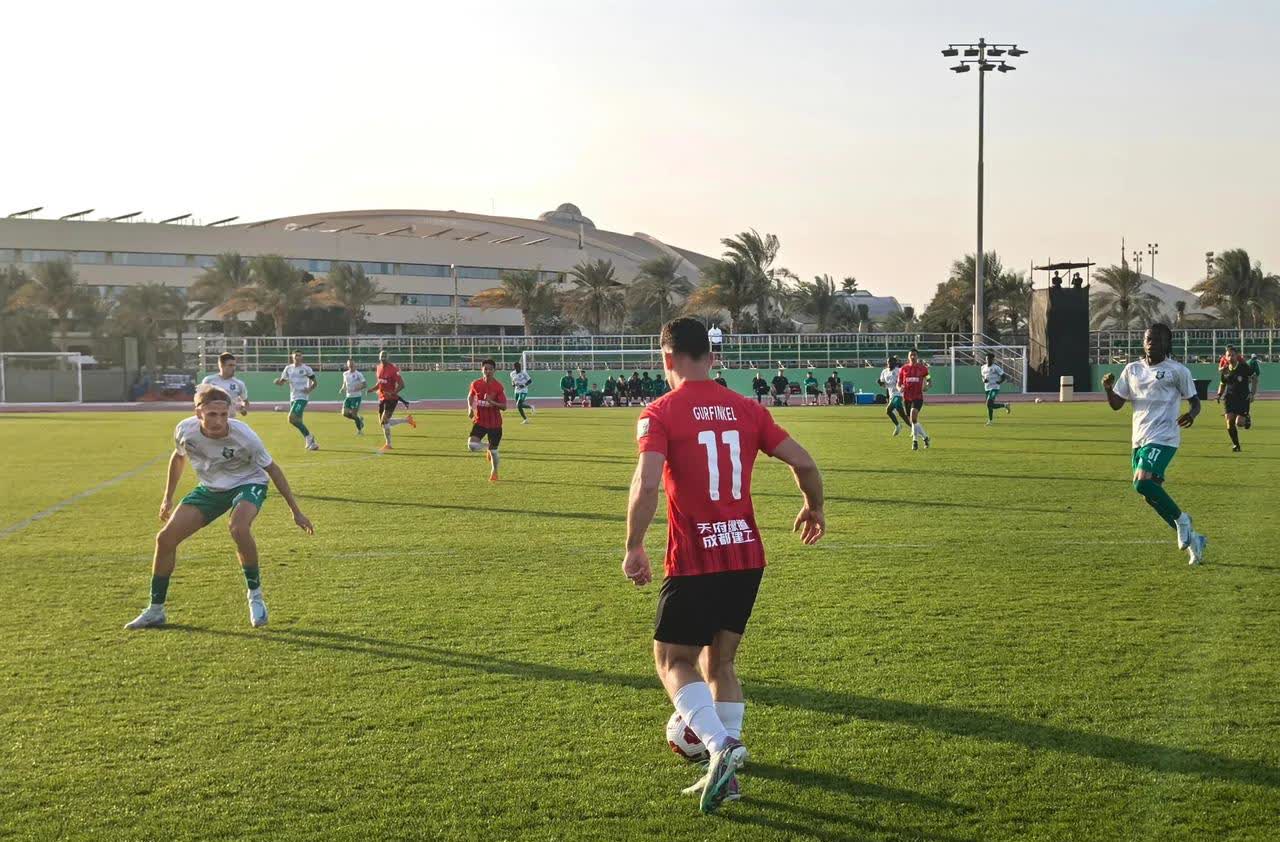 爱游戏亚洲官网-阿拉伯球队在比赛中表现出色，晋级下一轮