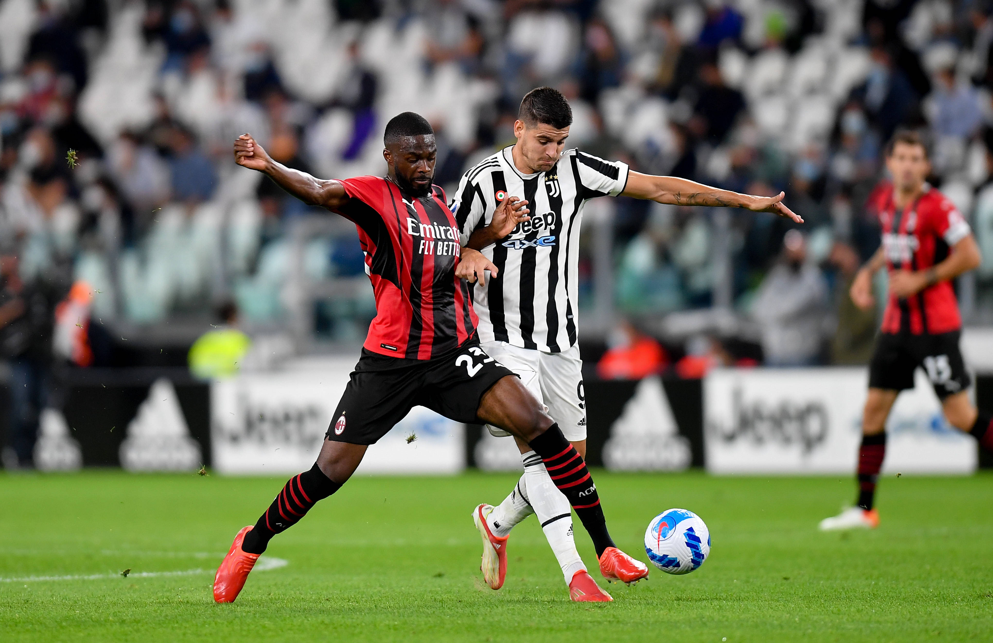 尤文图斯客场逼平AC米兰,表现进步明显的简单介绍 尤文图斯客场逼平AC米兰,表现进步明显的简单介绍