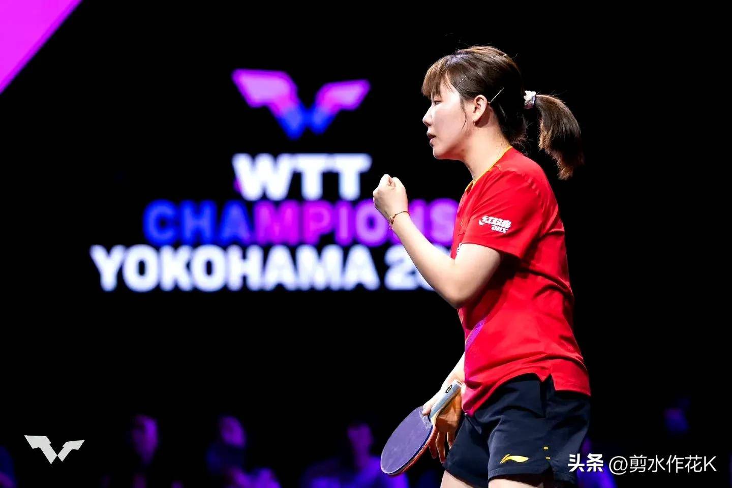 爱游戏网页版-包含披荆斩棘！运动员傲视群雄夺冠的词条