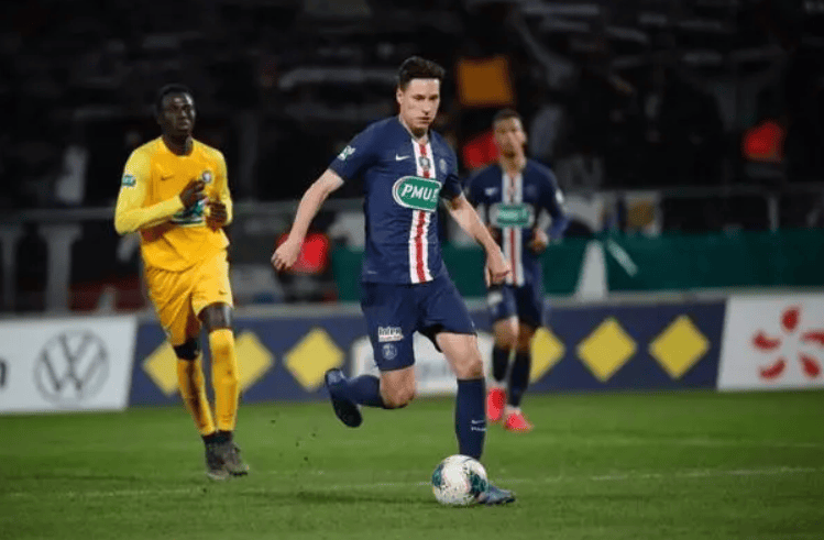 爱游戏在线-里昂战胜甘冈，联赛表现占据优势