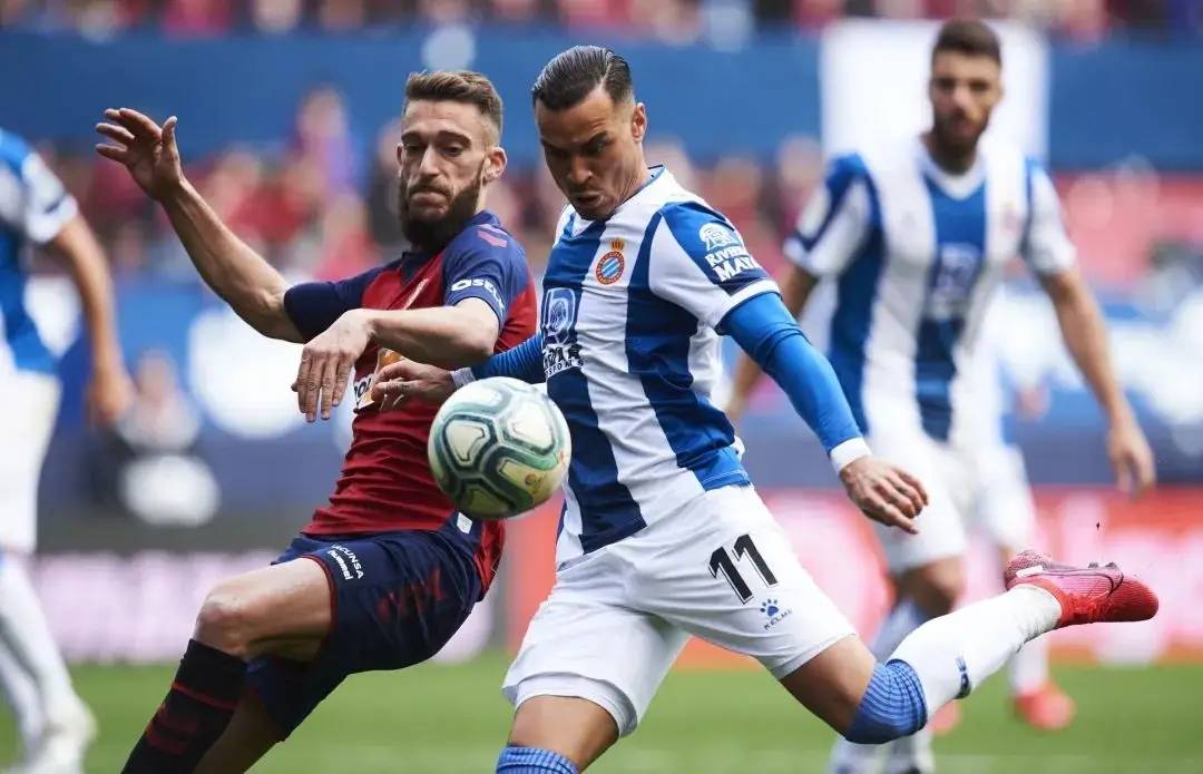 爱游戏体育网站-巴伦西亚主场不敌，战绩惨淡