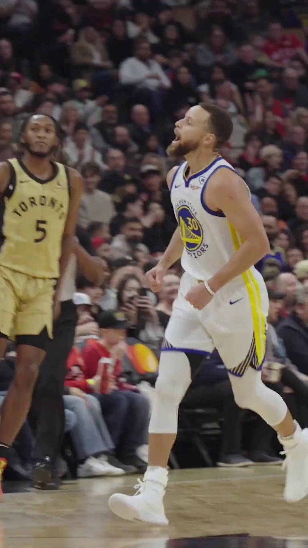 爱游戏体育平台-猛龙客场战胜骑士，继续领先