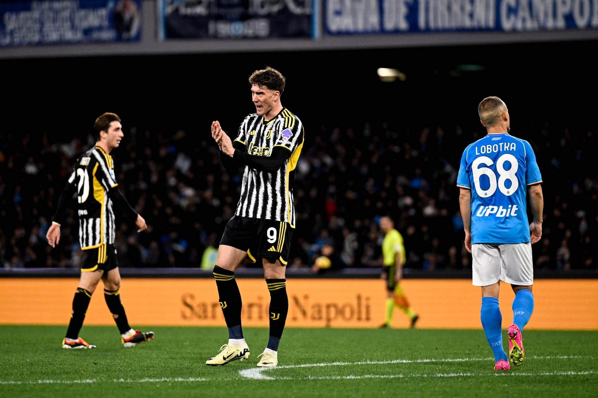 包含尤文图斯客场大胜那不勒斯,力保意甲头席的词条 包含尤文图斯客场大胜那不勒斯,力保意甲头席的词条